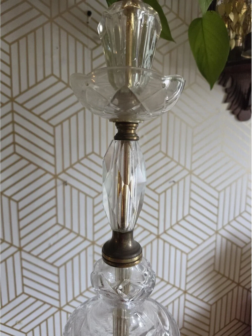 Vintage Hollywood Regency Brass And Cut Crystal And Glass Tall Table Lamp